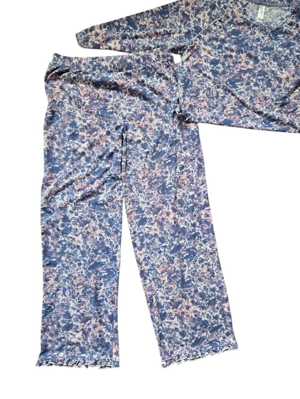 Jessica Simpson 2-Piece Ribbed Floral Lounge / Pajama Set ✨